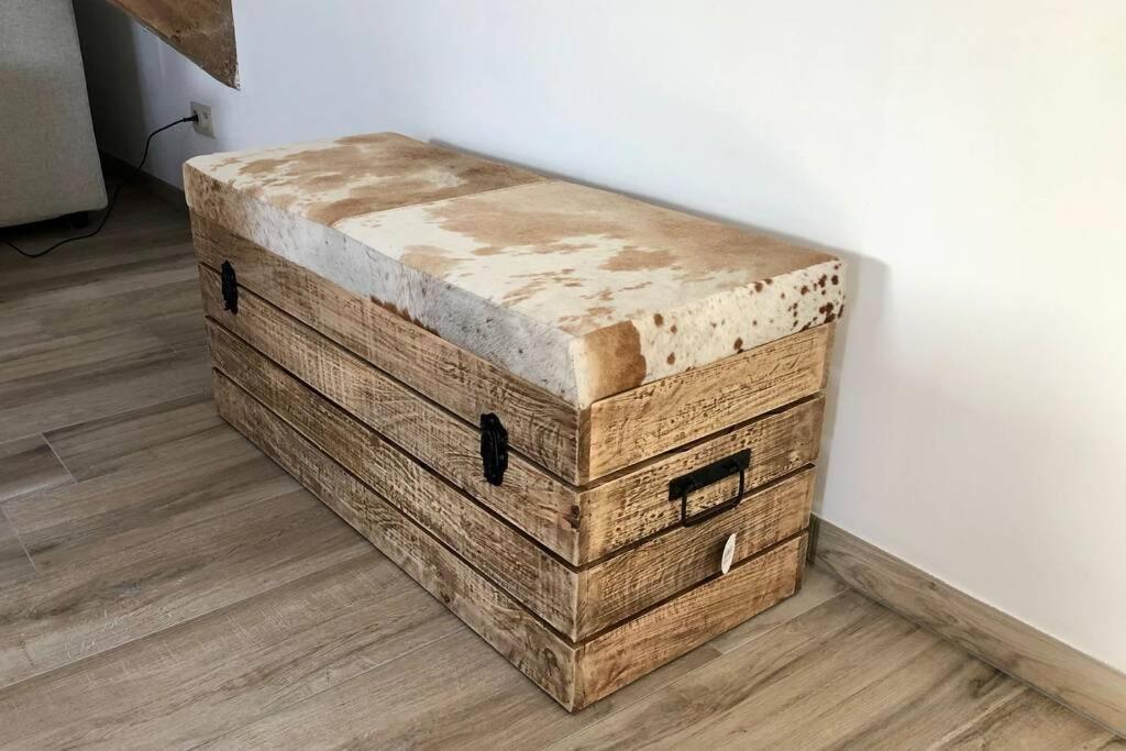 Le Grenier De Charlotte Apartment Libin Ngoại thất bức ảnh